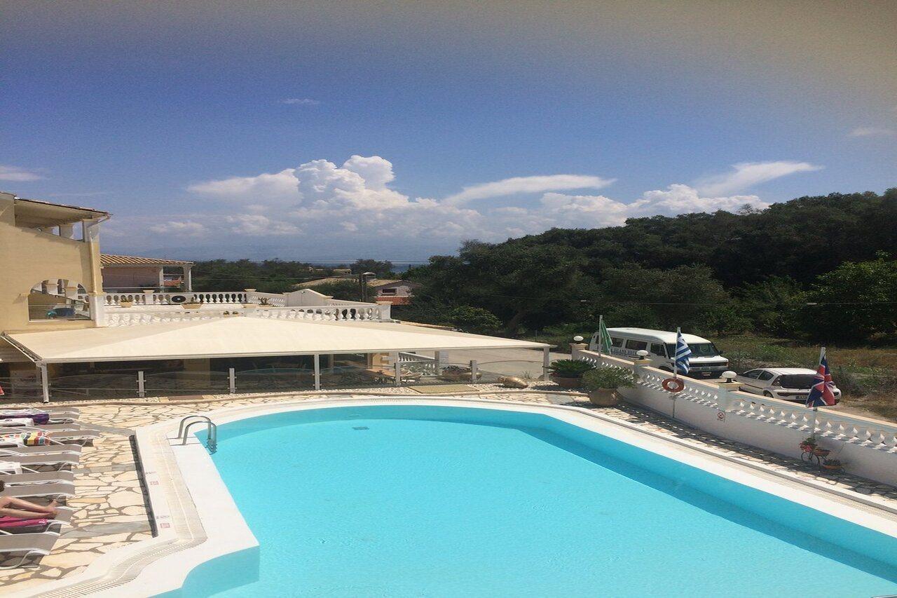 Kerkyra Beach Hotel & Apartments Benitses  Exterior foto
