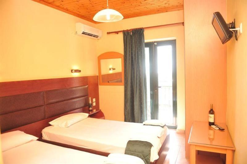 Kerkyra Beach Hotel & Apartments Benitses  Exterior foto