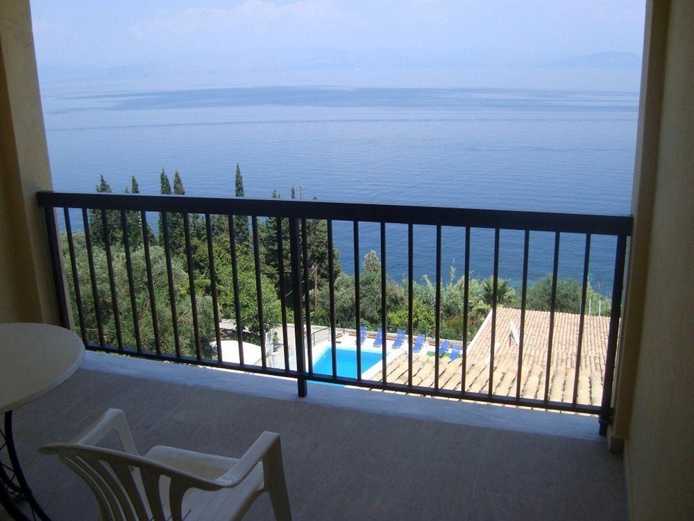 Kerkyra Beach Hotel & Apartments Benitses  Exterior foto