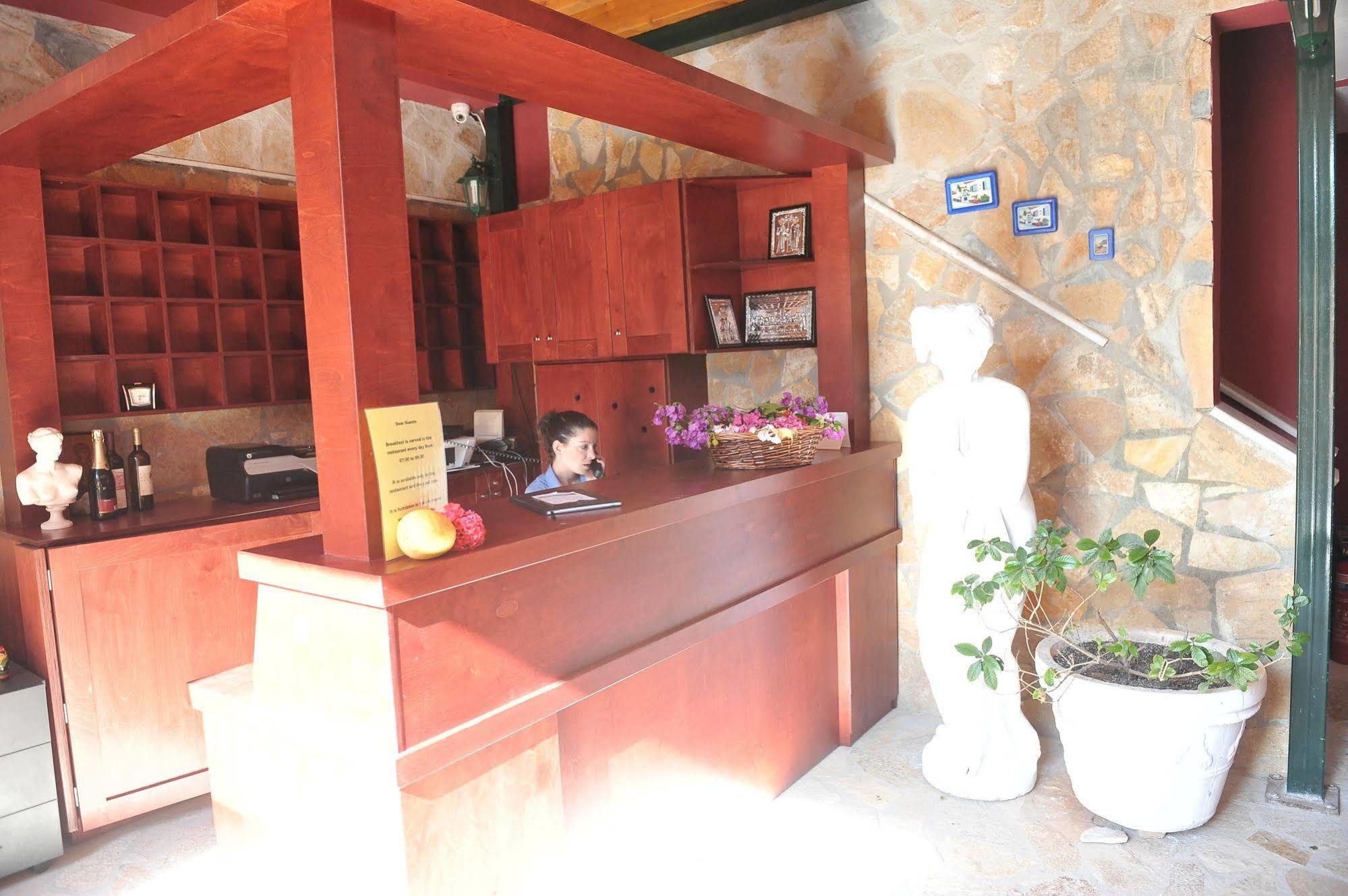 Kerkyra Beach Hotel & Apartments Benitses  Exterior foto
